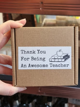 Load image into Gallery viewer, Bee Hive Gift Boxes